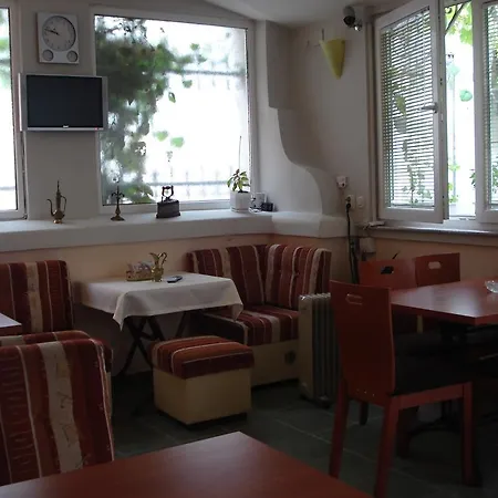 Tokin House Guest house 3*