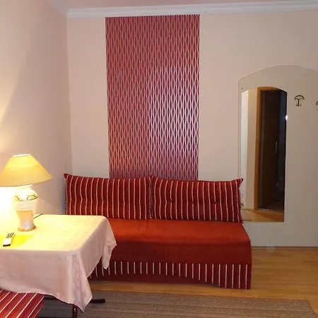 Tokin House Guest house 3*